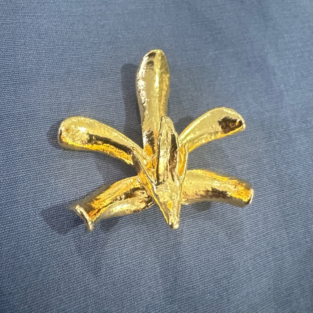 Vintage 22ct Gold Plated Risis Signed orchid Brooch